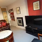 Luxurious 3 Bedroom House For Families, Corporate Stay With Gardens And Parking