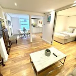 Historical Building / Cozy Basement Apt / Central