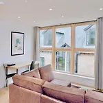 Your Space Apartments - Cambridge Place