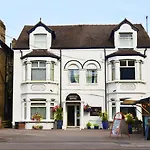 Crystal Hotel & Savour