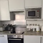 3 Central Bedroom Flat