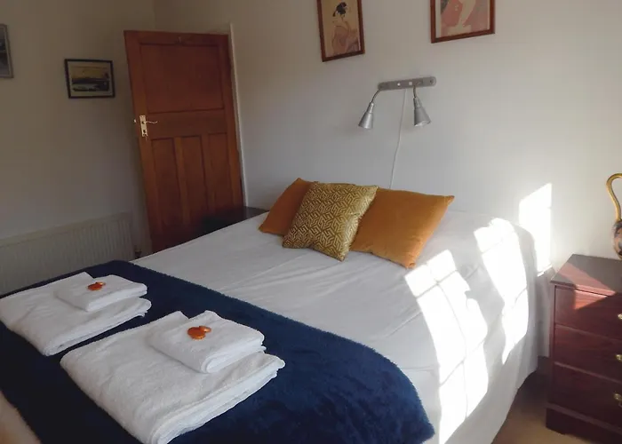 Luxurious 3 Bedroom House For Families, Corporate Stay With Gardens And Parking