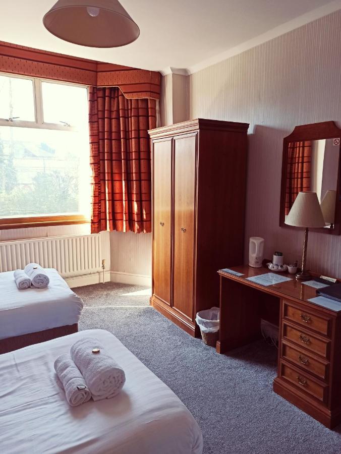 Hotel Crystal & Savour