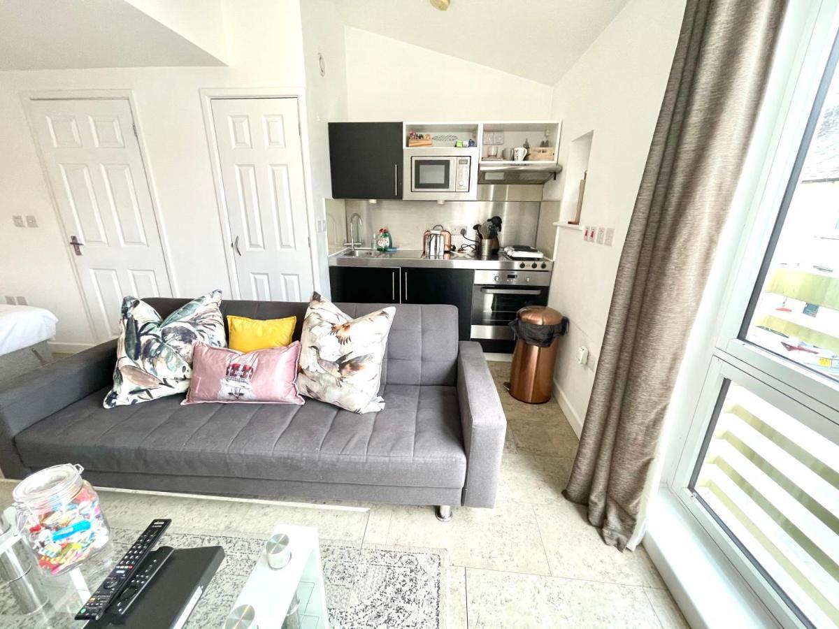 Koala & Tree - Cambridge Centric Location Renovated Studios - Short Lets & Serviced Accommodation * Cambridge (Cambridgeshire)