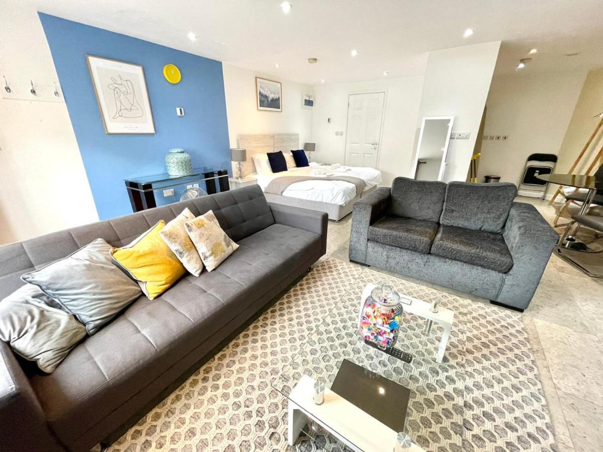Koala & Tree - Cambridge Centric Location Renovated Studios - Short Lets & Serviced Accommodation * Cambridge (Cambridgeshire)