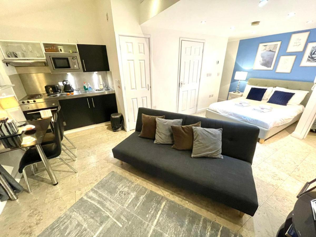 Koala & Tree - Cambridge Centric Location Renovated Studios - Short Lets & Serviced Accommodation * Cambridge (Cambridgeshire)