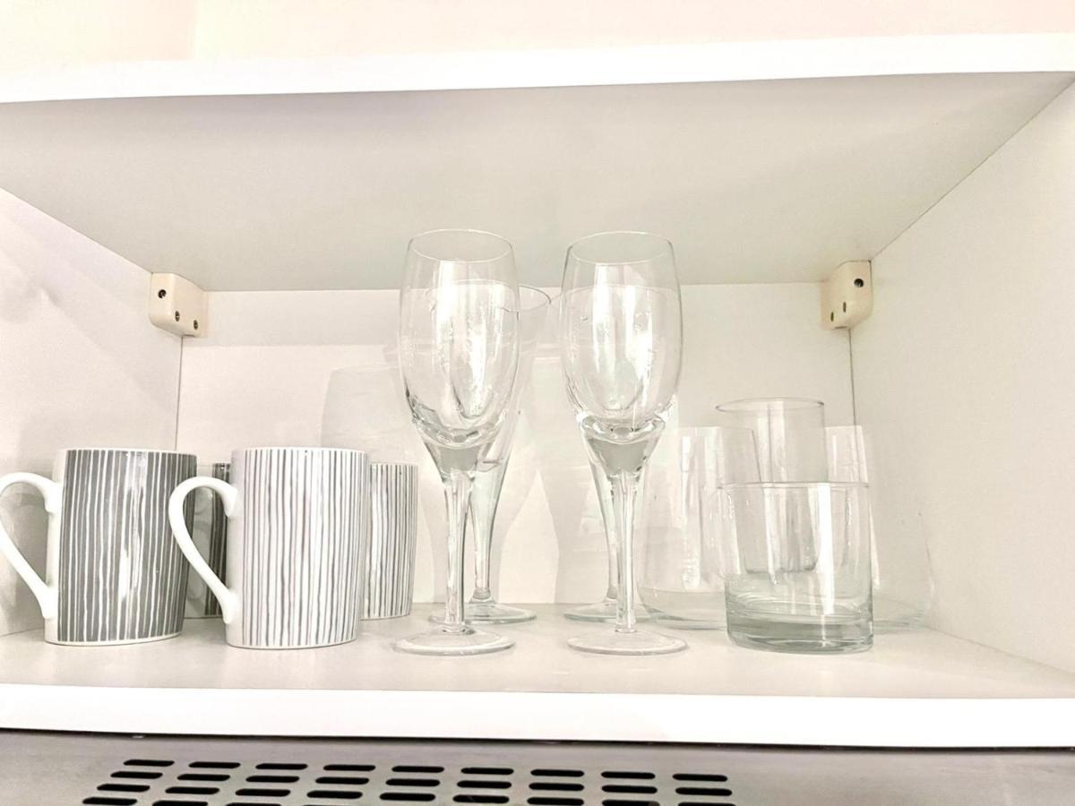 Koala & Tree - Cambridge Centric Location Renovated Studios - Short Lets & Serviced Accommodation
