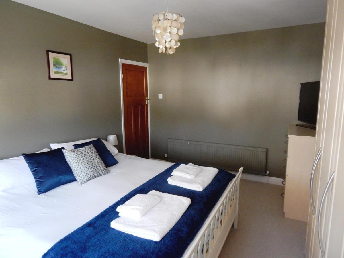 Luxurious 3 Bedroom House For Families, Corporate With Gardens And Parking Apartment