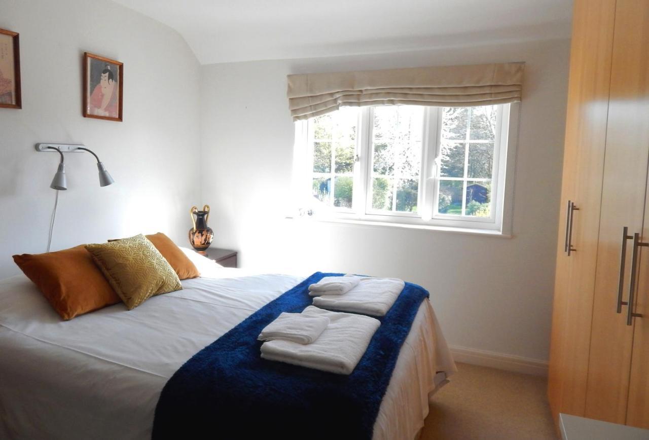 Luxurious 3 Bedroom House For Families, Corporate With Gardens And Parking