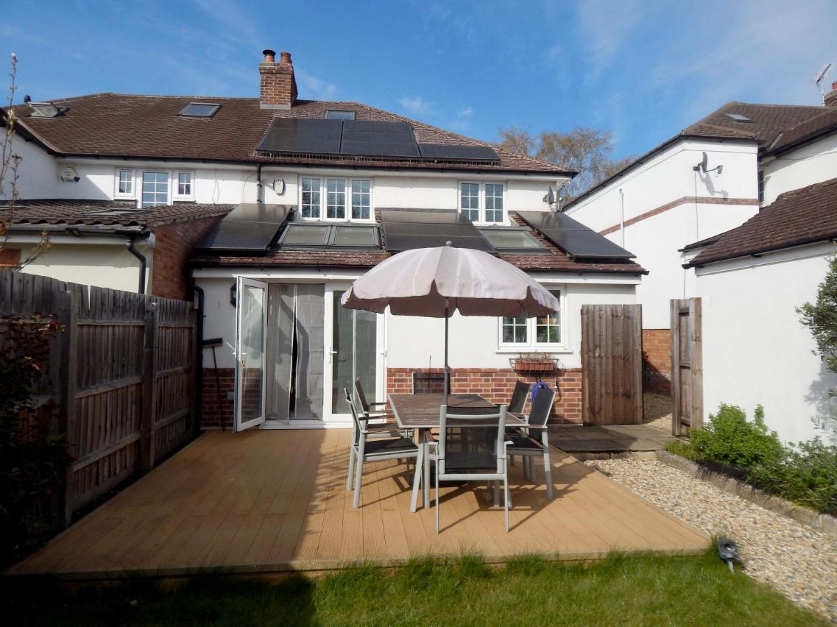 Luxurious 3 Bedroom House For Families, Corporate With Gardens And Parking * Cambridge (Cambridgeshire)