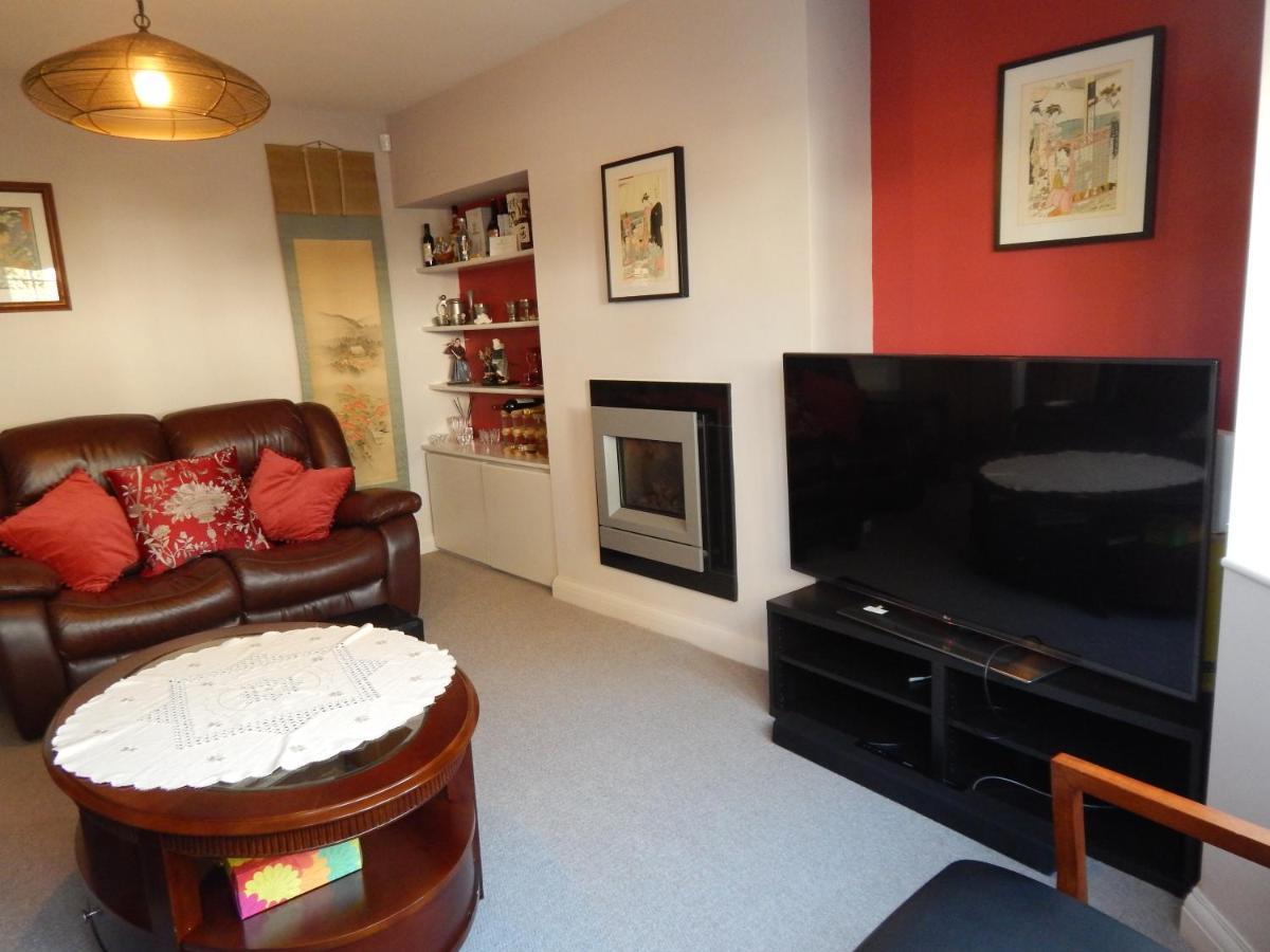 Apartment Luxurious 3 Bedroom House For Families, Corporate With Gardens And Parking
