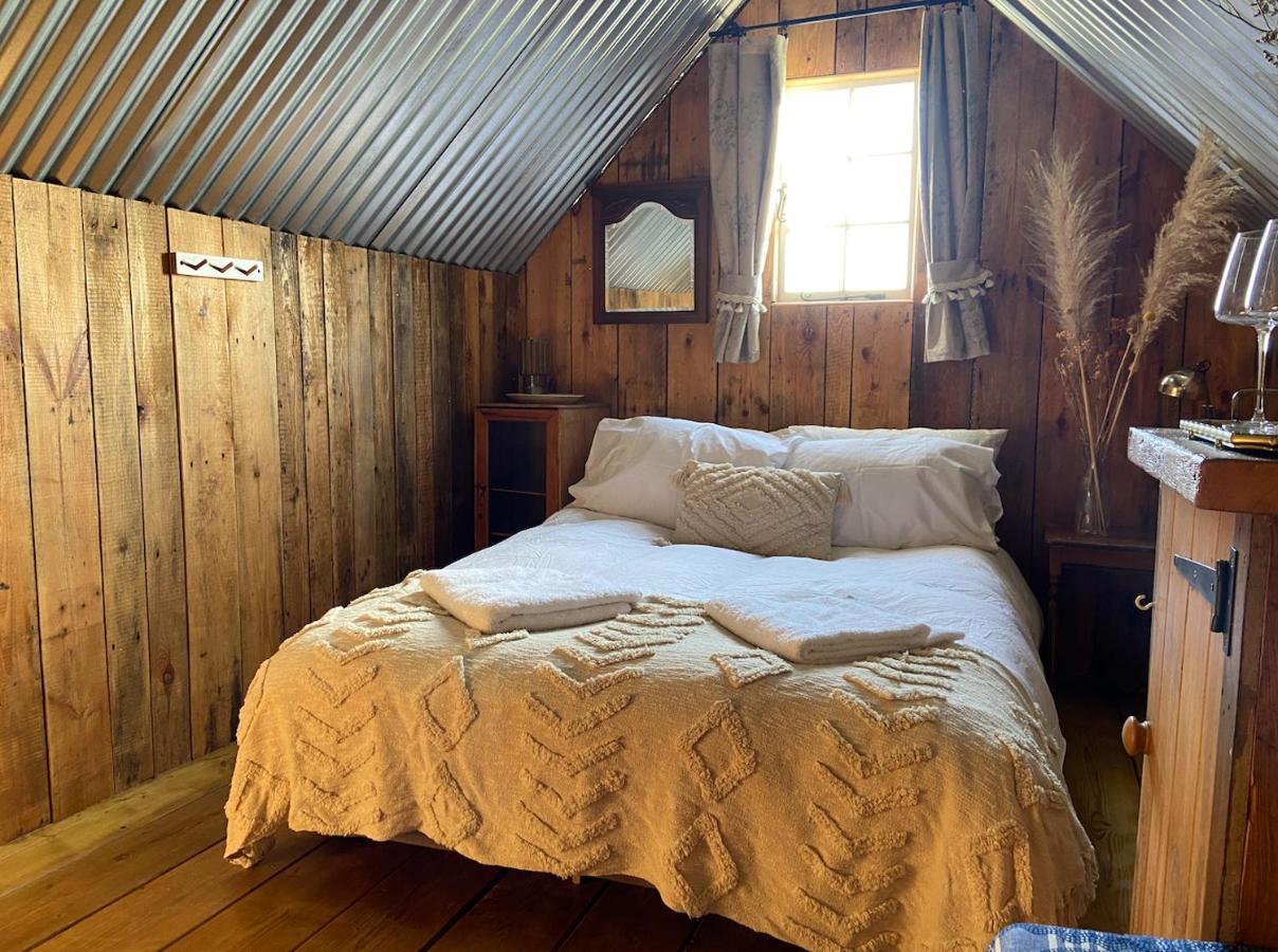 Fen Meadows Glamping - Luxury And Bell Tents *