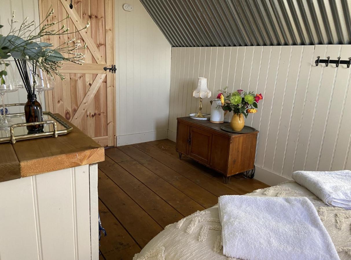 Fen Meadows Glamping - Luxury And Bell Tents Campsite