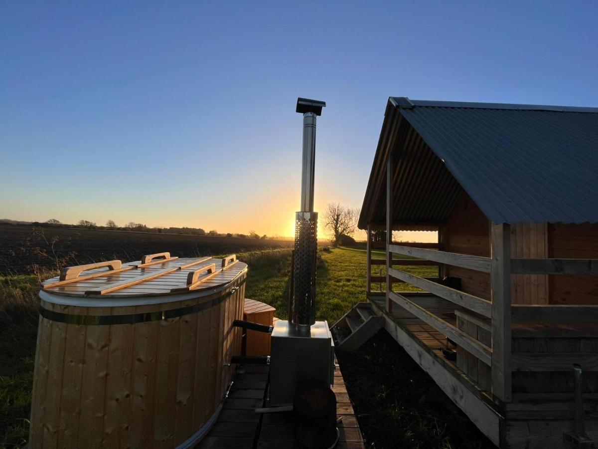 Fen Meadows Glamping - Luxury And Bell Tents *