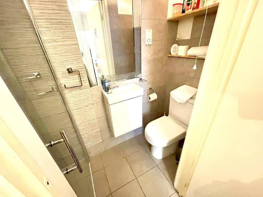 Serene And Cozy 1-bedroom House With Parking Holiday home