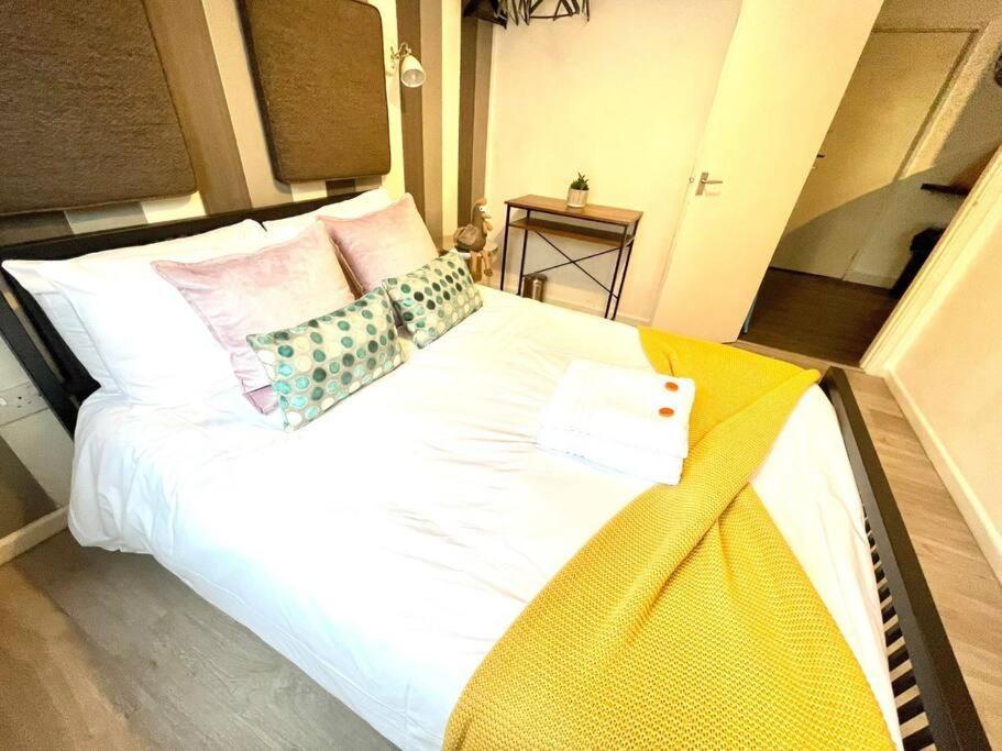 Serene And Cozy 1-bedroom House With Parking