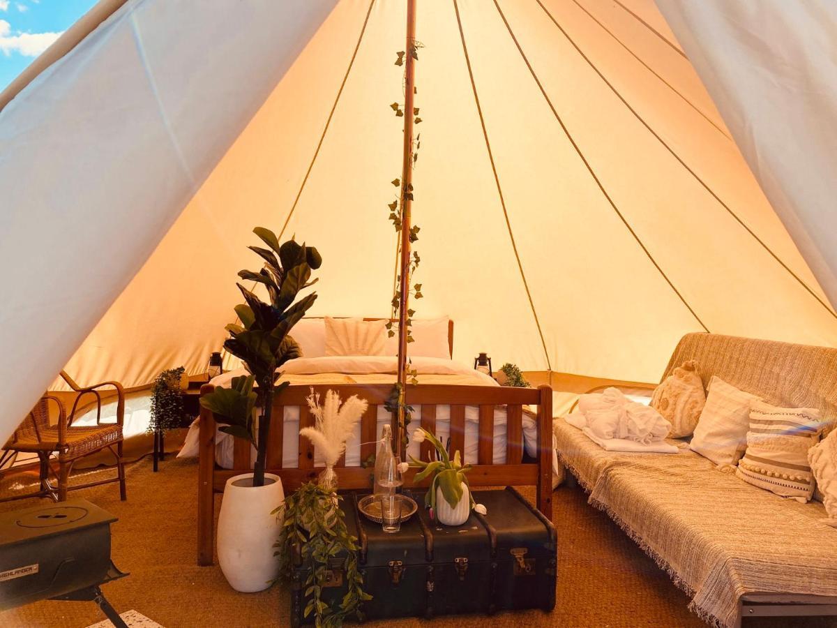 Campsite Fen Meadows Glamping - Luxury And Bell Tents