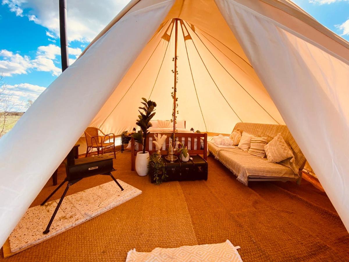 Fen Meadows Glamping - Luxury And Bell Tents Campsite Cambridge (Cambridgeshire)