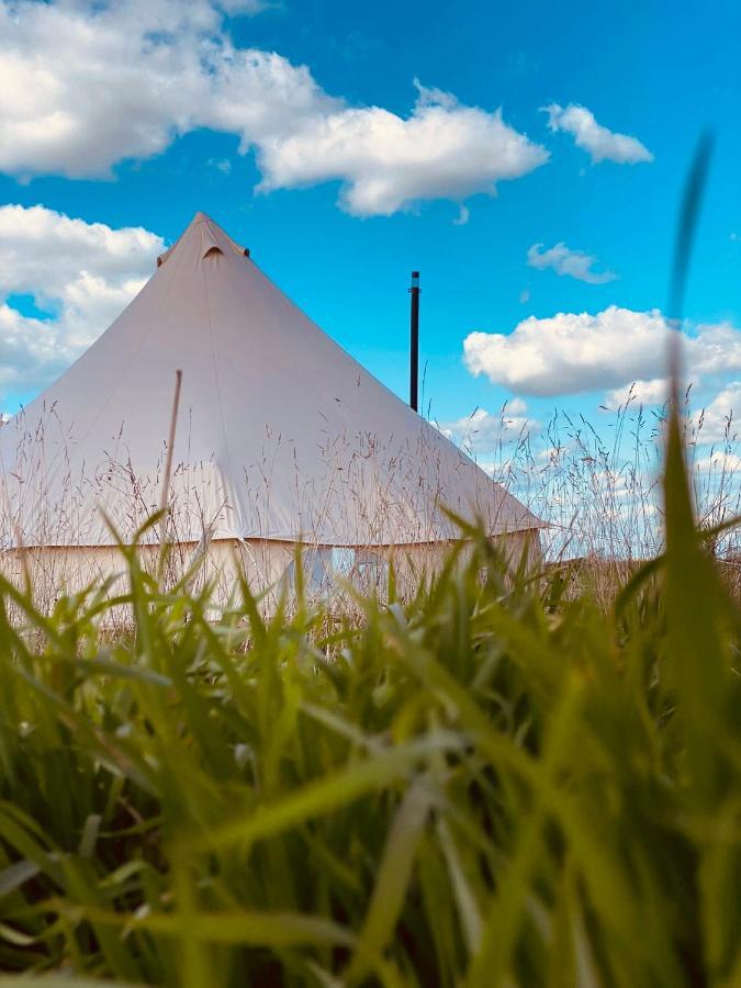 Fen Meadows Glamping - Luxury And Bell Tents *
