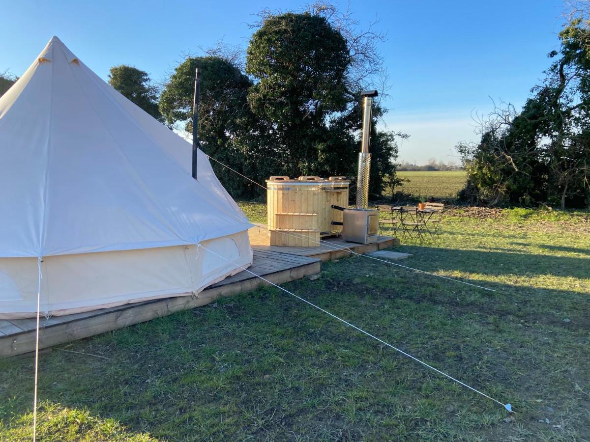 Fen Meadows Glamping - Luxury And Bell Tents Campsite *
