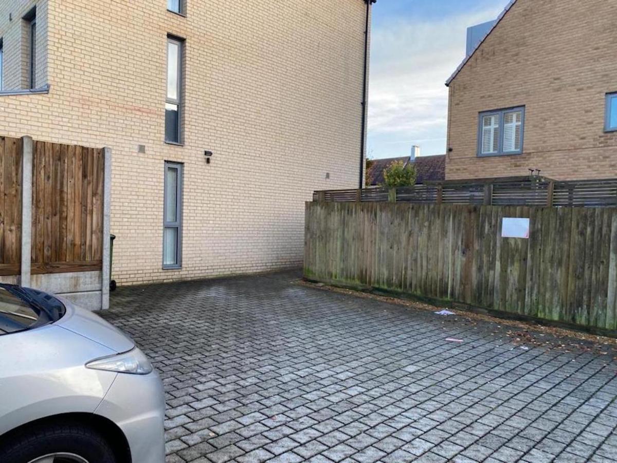 Cozy Garden Retreat: 4-bed Near Hospitals * Cambridge (Cambridgeshire)