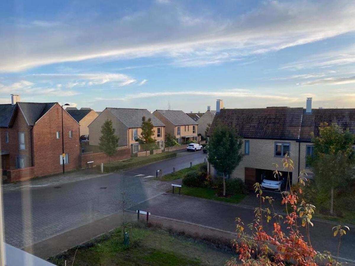 Cozy Garden Retreat: 4-bed Near Hospitals Apartment Cambridge (Cambridgeshire)