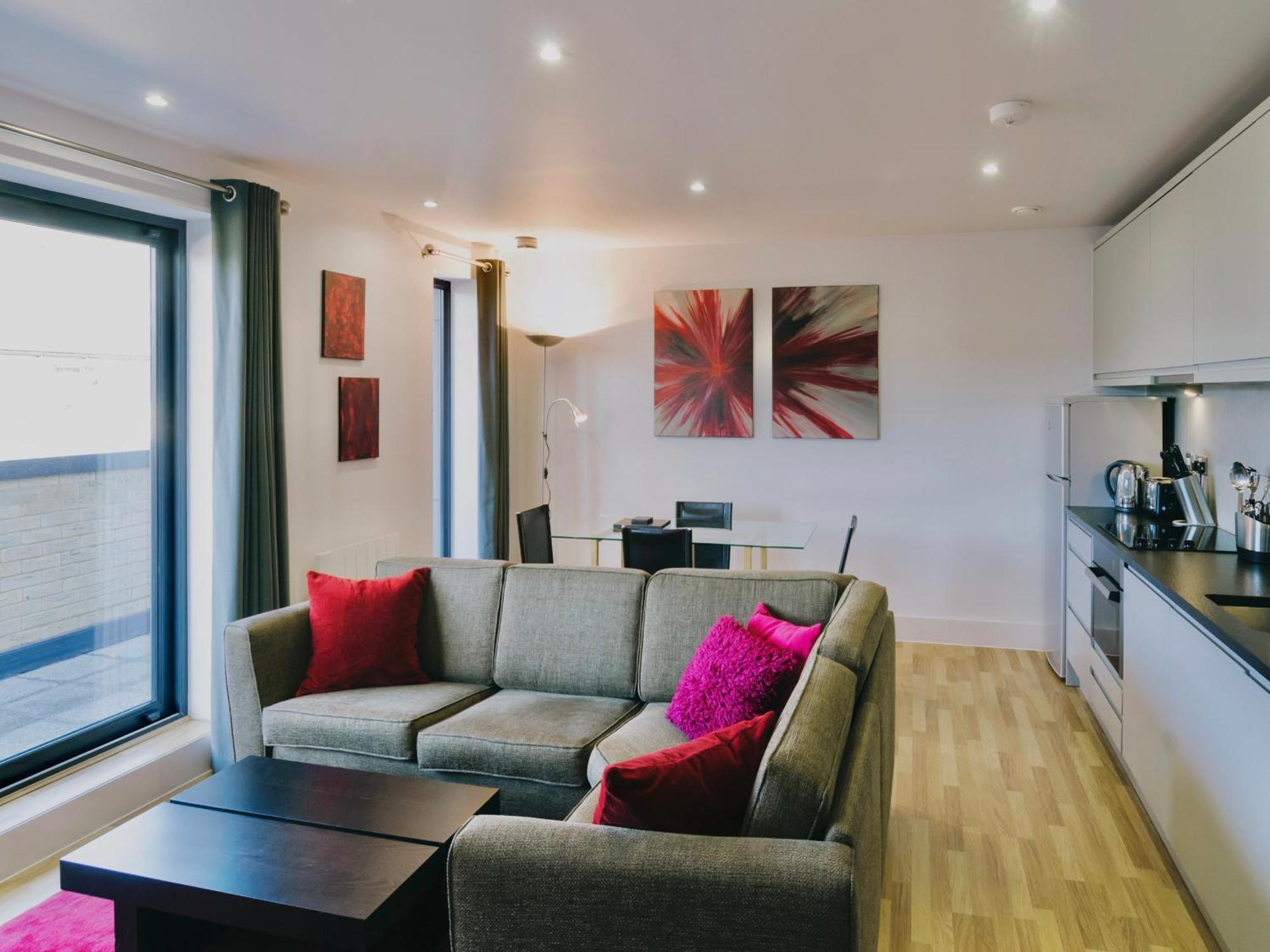 Eden House Apartment