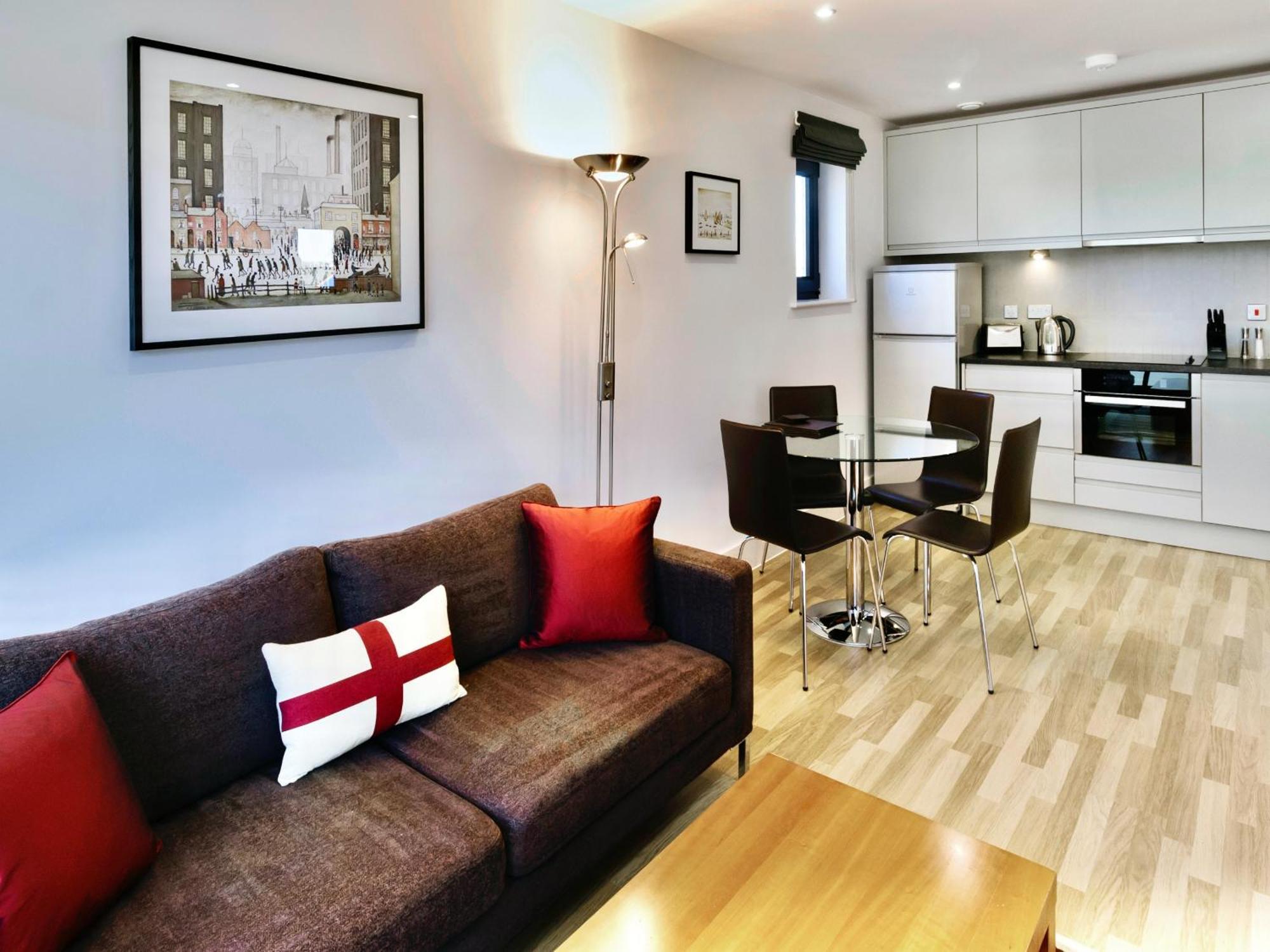 Eden House Apartment