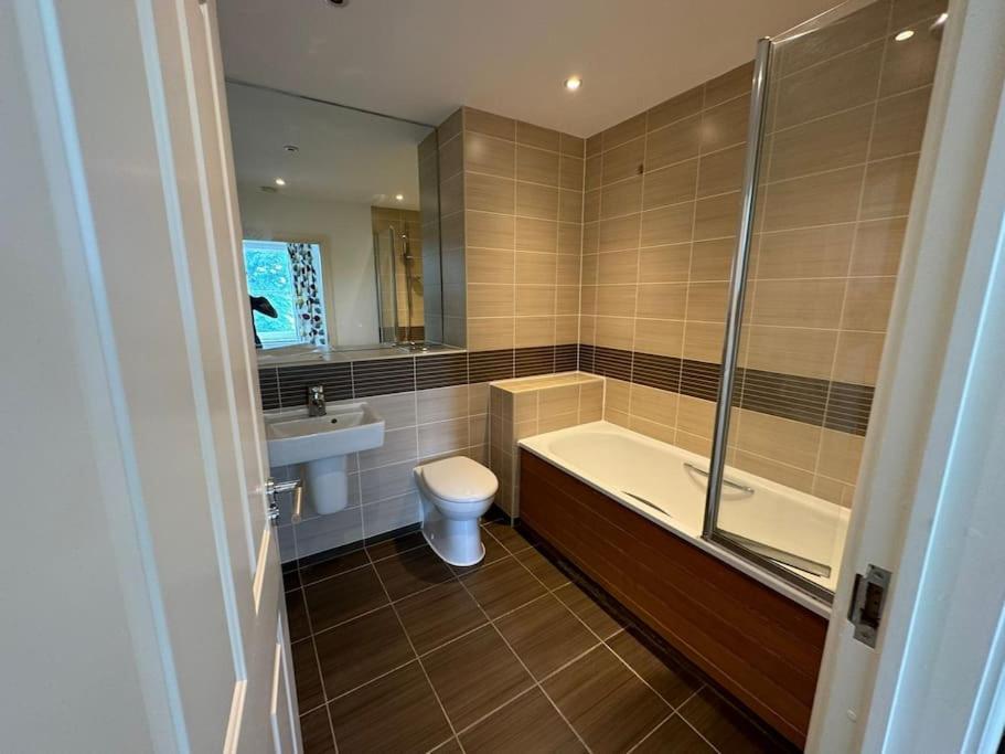 3 Bedroom Flat Apartment