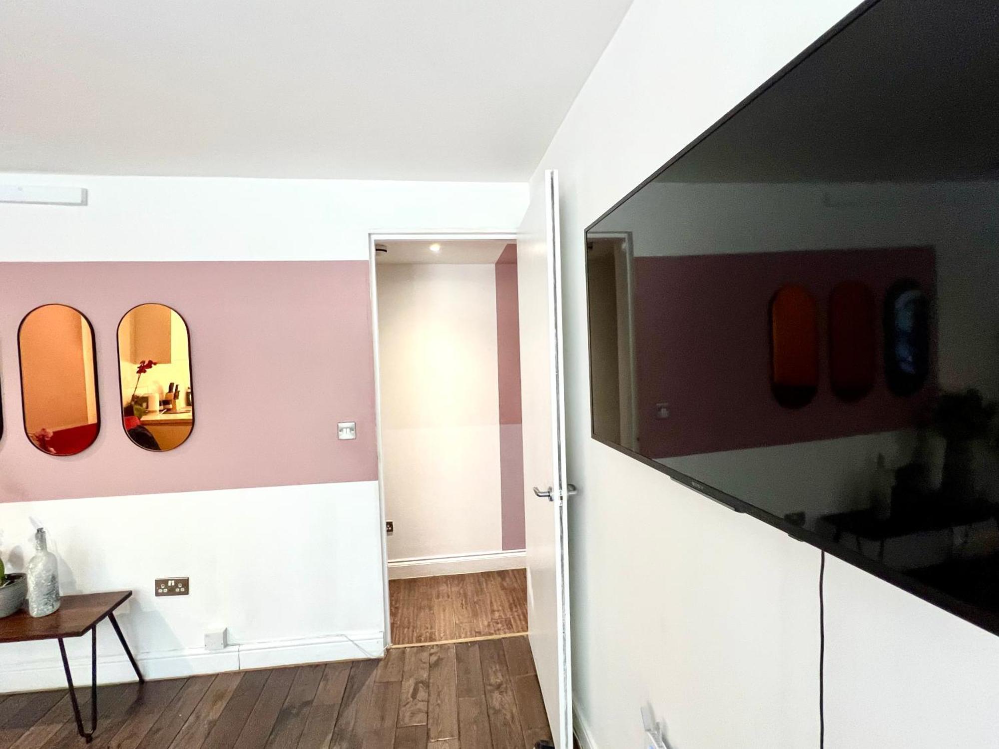 - 2br Super Flats In *