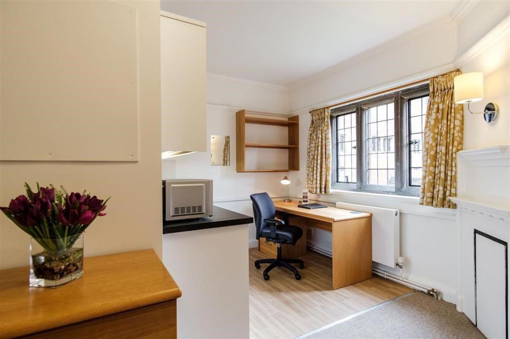 Westminster College Hotel