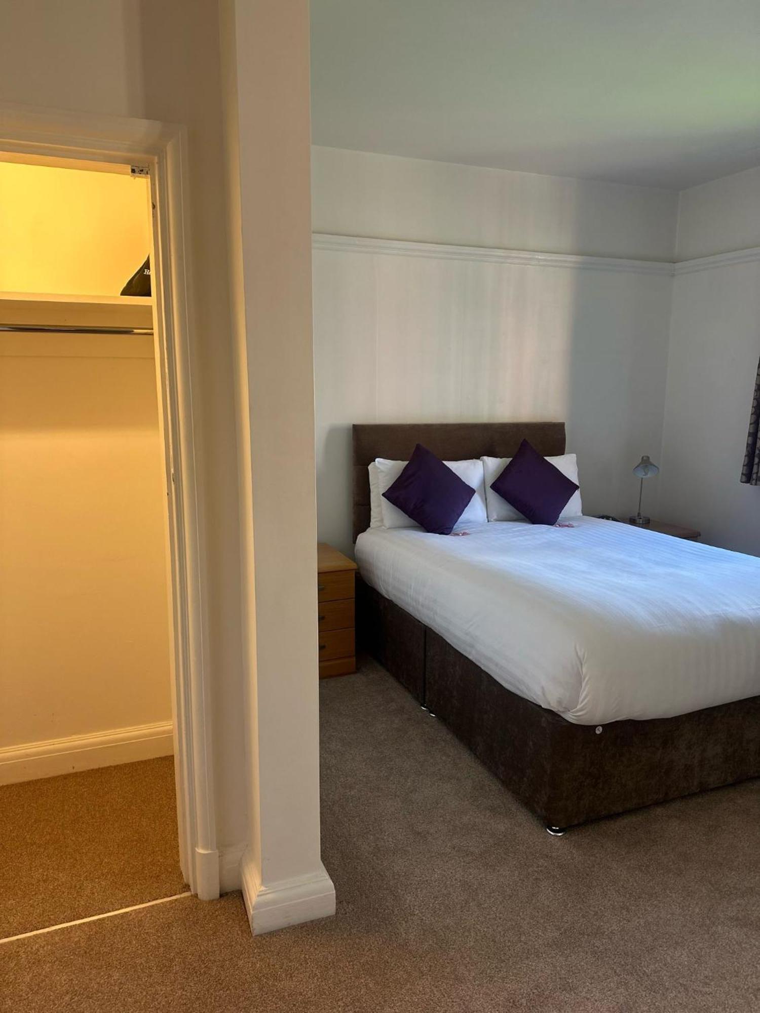 Hotel Westminster College *