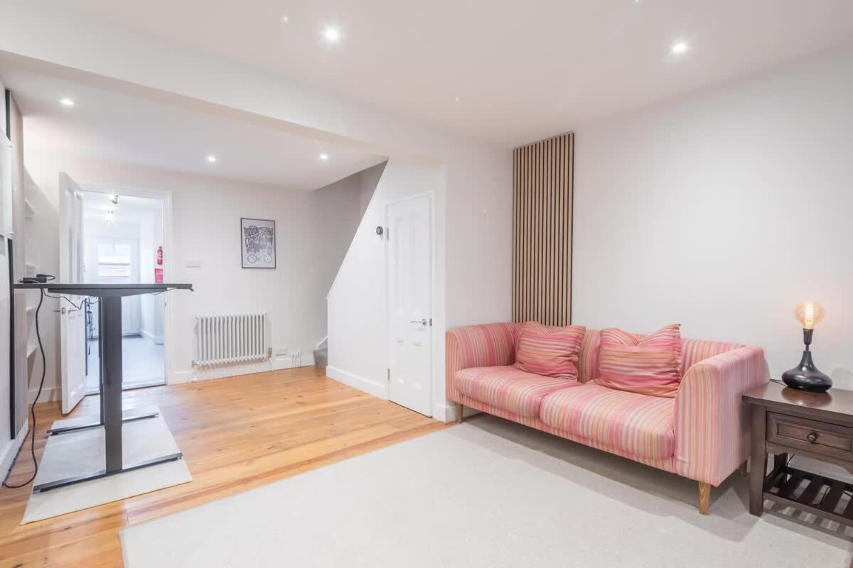 Beautiful 2bed Nr Holiday home *
