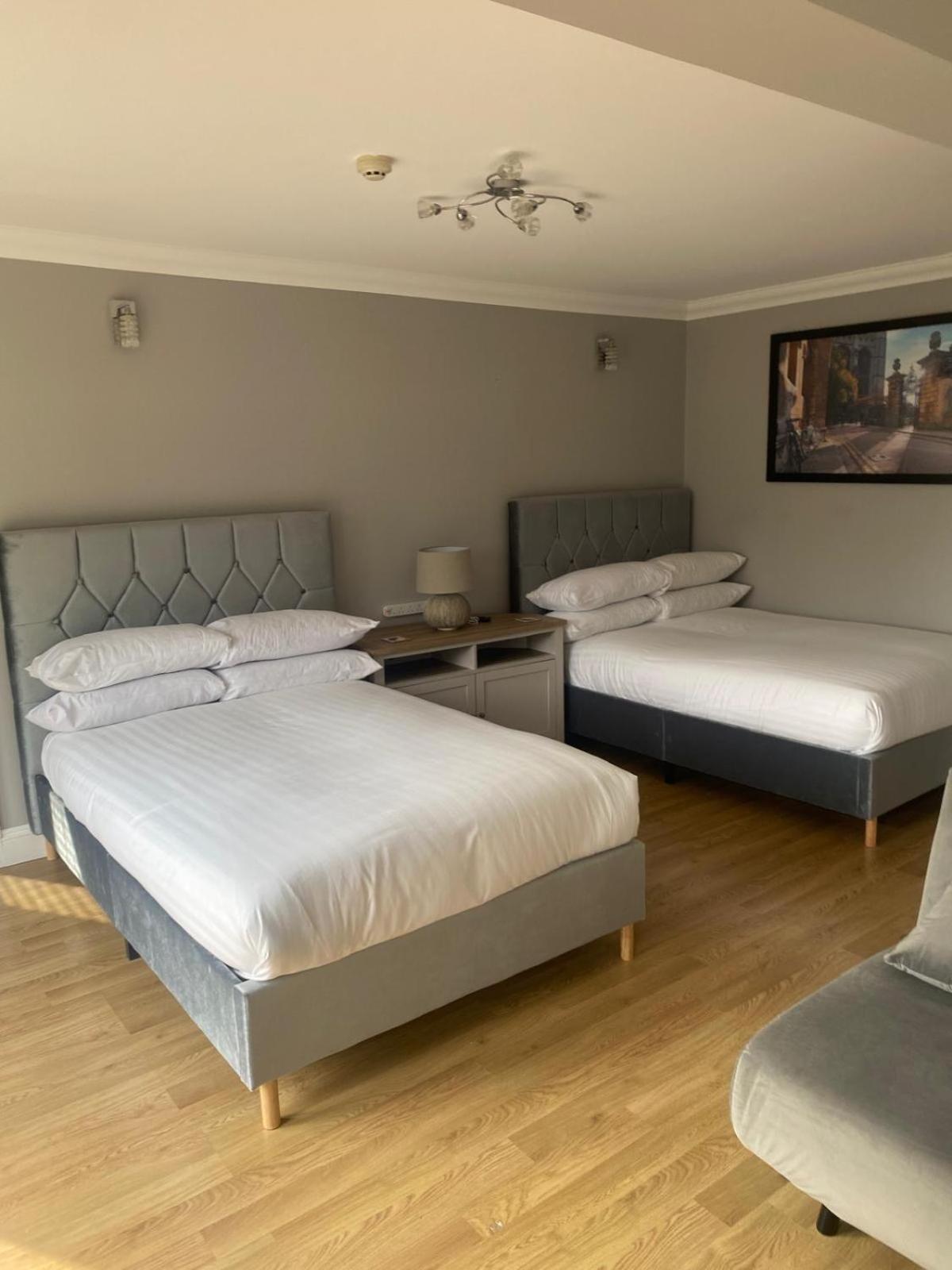 Guest house Autumn House 4*
