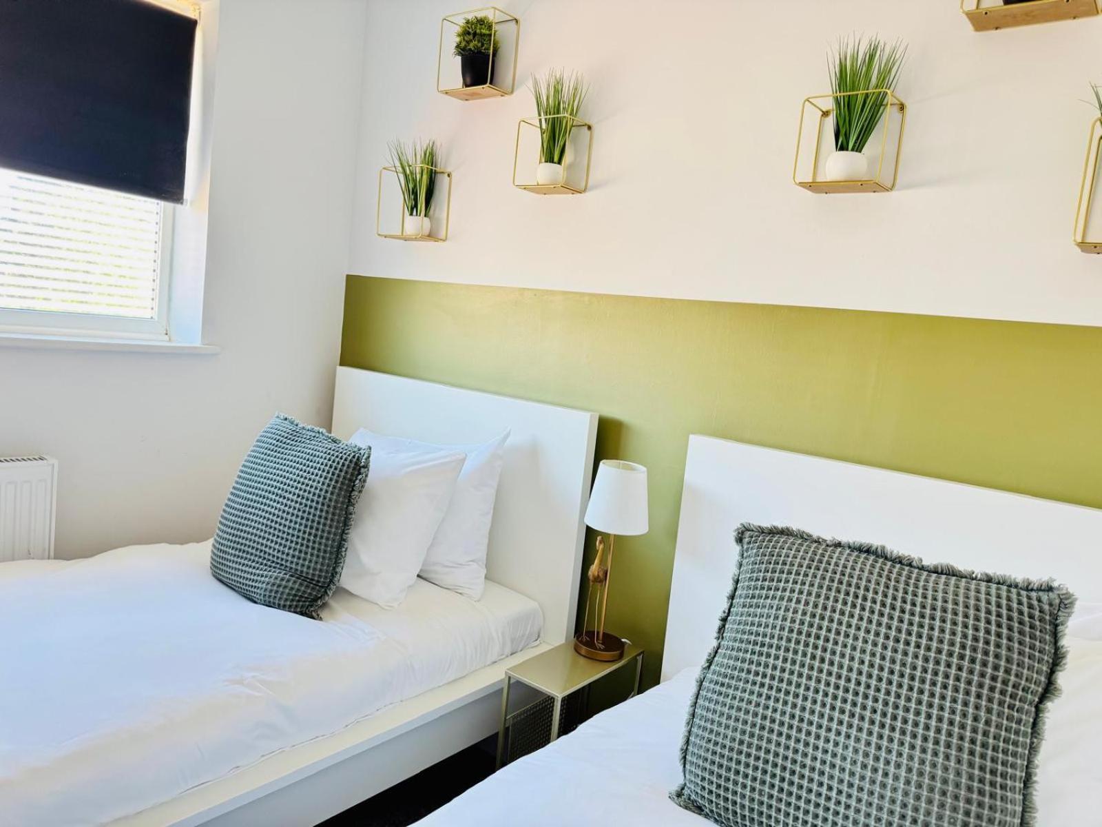 Jade's Cozy Retreat: Pet-friendly 2-bed With Garden * Cambridge (Cambridgeshire)