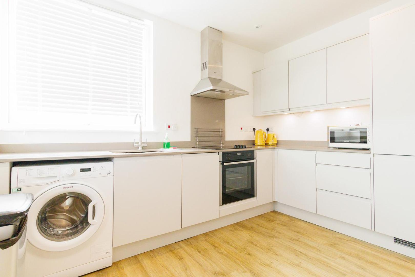 Diamond Penthouse: Centre Oasis With Stunning Views *