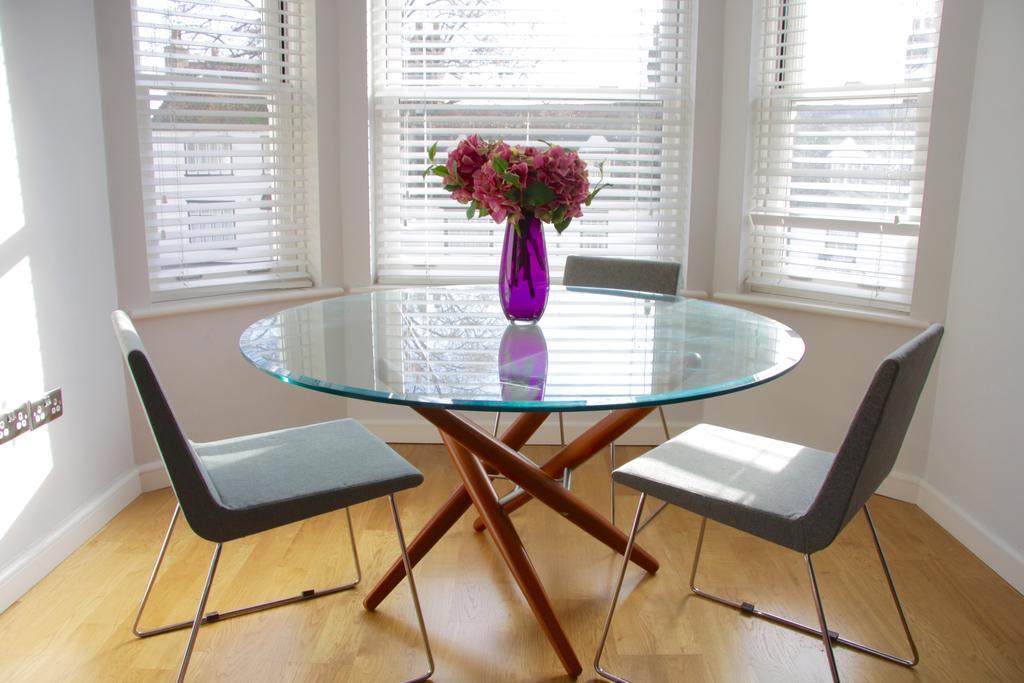 Lux Living - Marino Place Apartment