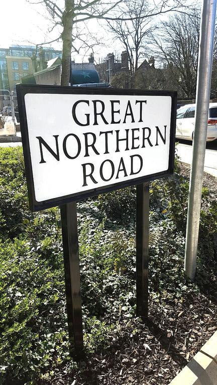 Great Northern Road Apartment *