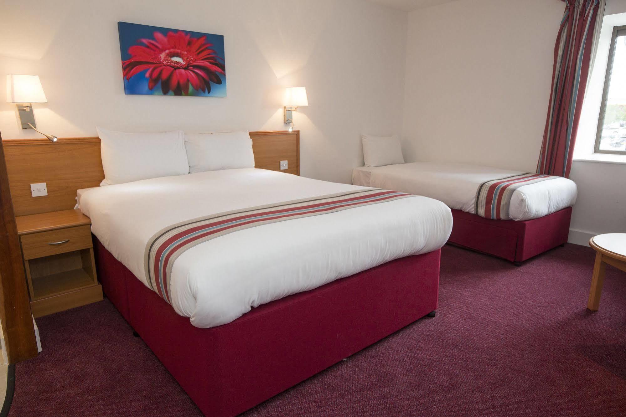 Ramada Cambridge Hotel 4*