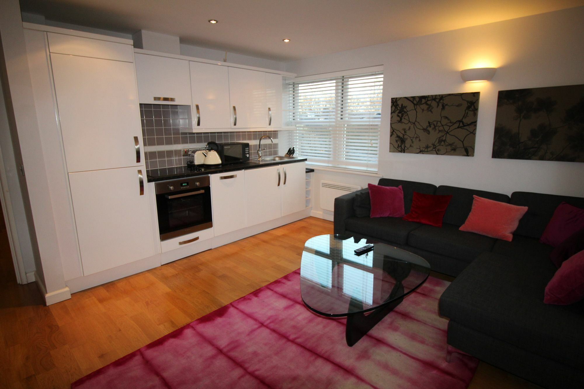 Lux Living - Marino Place *