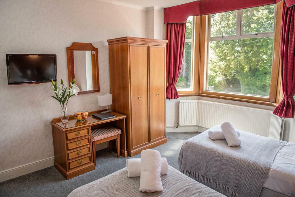 Hotel Crystal & Savour 3*
