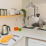 Boutique And Beautiful Apartment