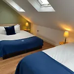 Cambridge Studios And Suites By Tas Accommodations