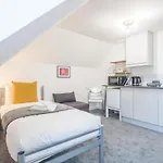 Private Room 8 With Kitchenette By Cb Stays No Minimum Stays