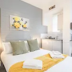 Private Room 2 With Kitchenette By Cb Stays No Minimum Stays