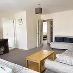 Cozy Entire 2Br Flat With 2 Bathrooms And Free Parking