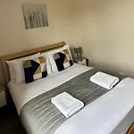 Koala & Tree - Cozy And Centric 1 Bed Apartment - Short Lets & Serviced Accommodation Cambridge