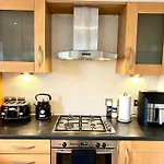 Kiwi Tree Serviced Apartment