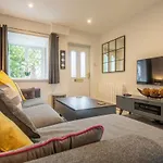 Delightful Central Duplex - 2 Mins To Station