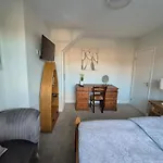 Cosy City Rooms